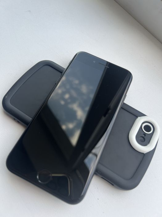 Айфон се 2020 обмен/продажа