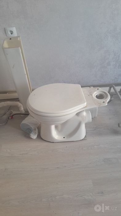 Продам ванну, унитаз, раковину, двери