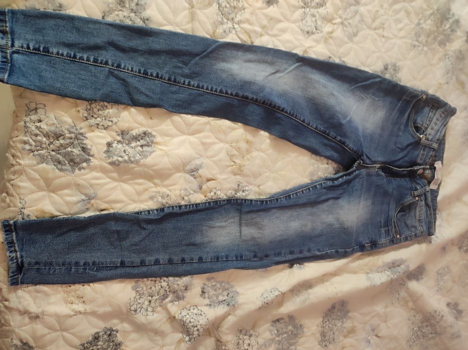 Модерни чисто нови качествени дънки