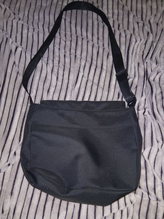 Сумка на плечо,подходит для книг А4