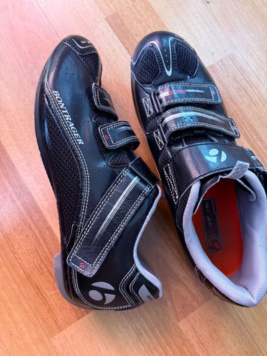 Колоездачни шпайкове BONTRAGER 44 номер,карбонови