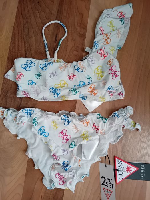 Guess 14г бански