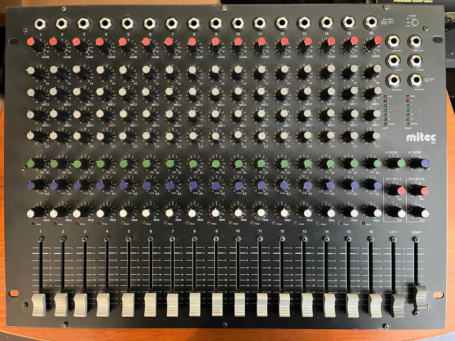 Смесителен пулт 16 канала