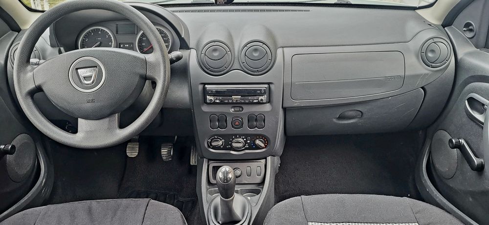 Dacia Duster  1,6 benzina