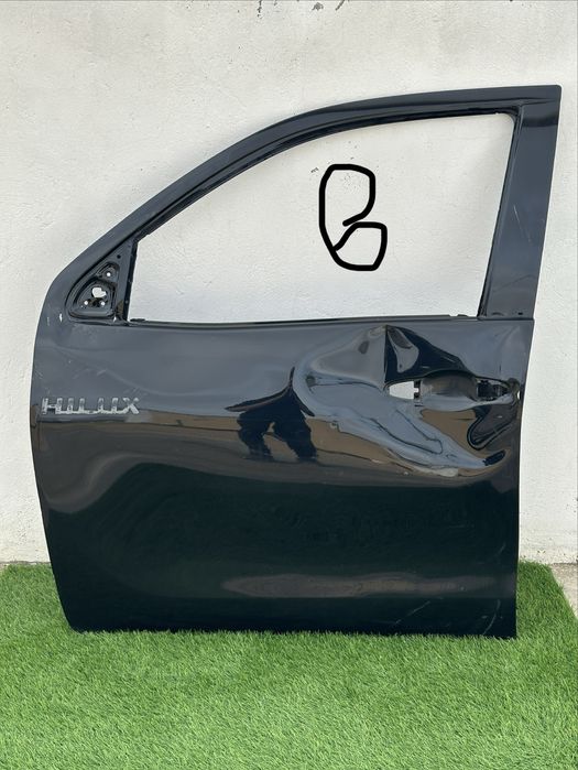 Toyota Hilux 2019 4 двери