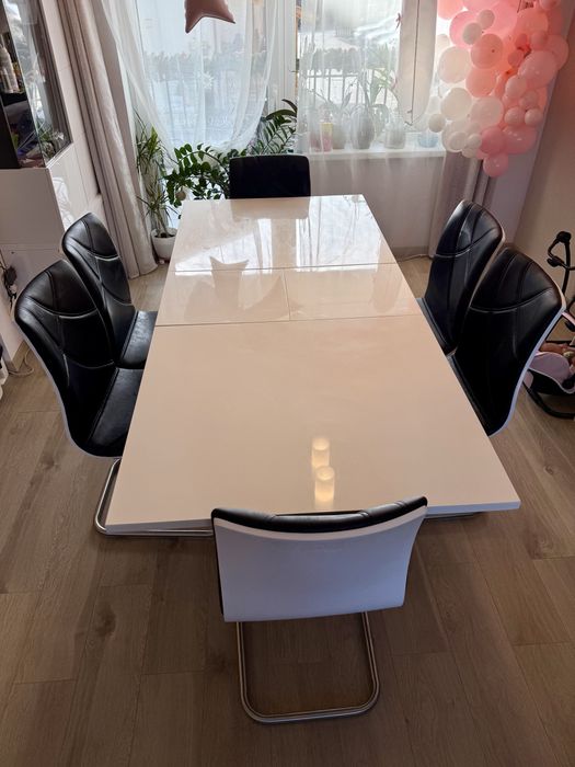 Set masa cu 6 scaune