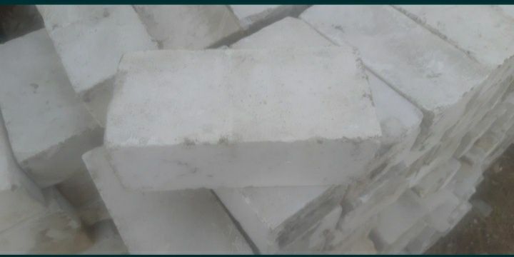 Продам белый полуторный киприч