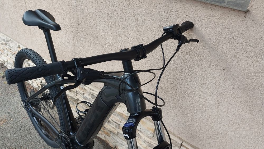 Bicicleta electrica  Trek bosch cx 4