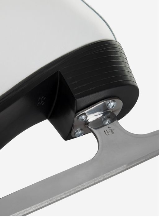 Продам коньки 39 размер