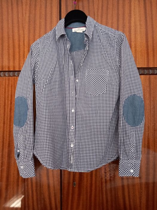 Дамски ризи H&M размер M и тренчот Guess