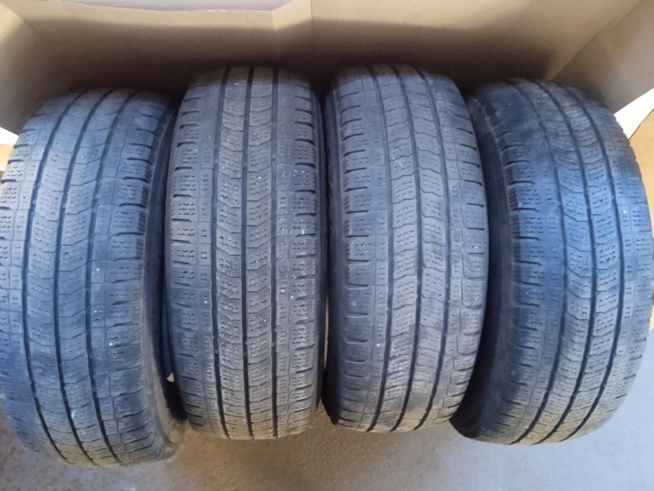 Зимни гуми Бус 215/65/15 С