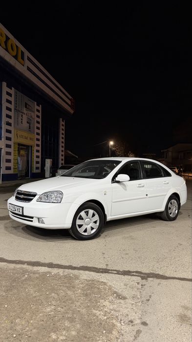 Lacetti 1.8 MT Sotiladi