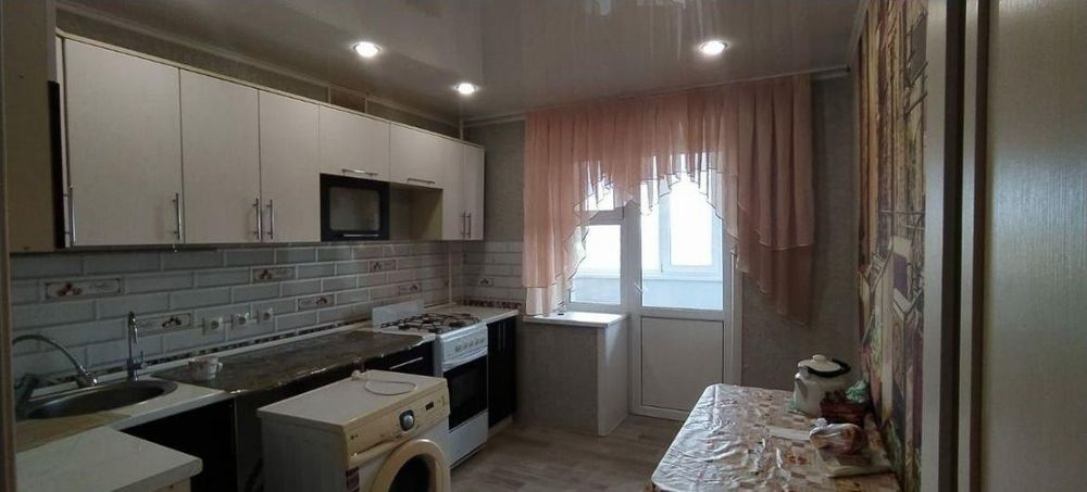 Сдам квартиру 3 комнатную Бензострой