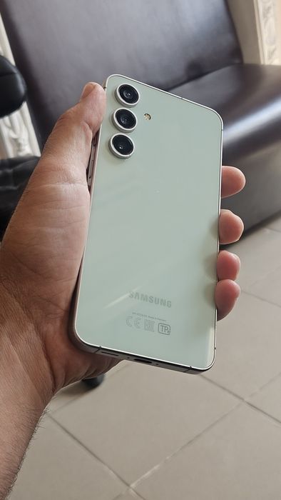 S24 FE 128гб (самсунг с24фе iphone redmi)