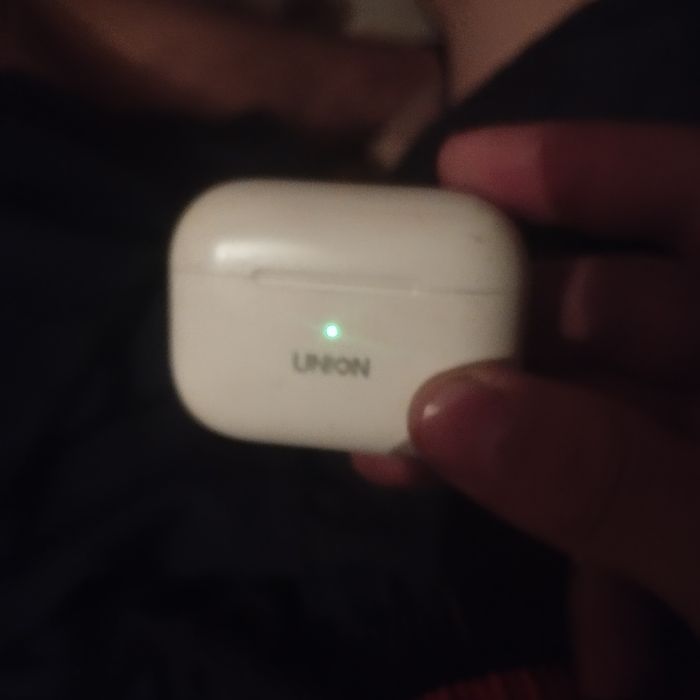 Продам наушники оригинал