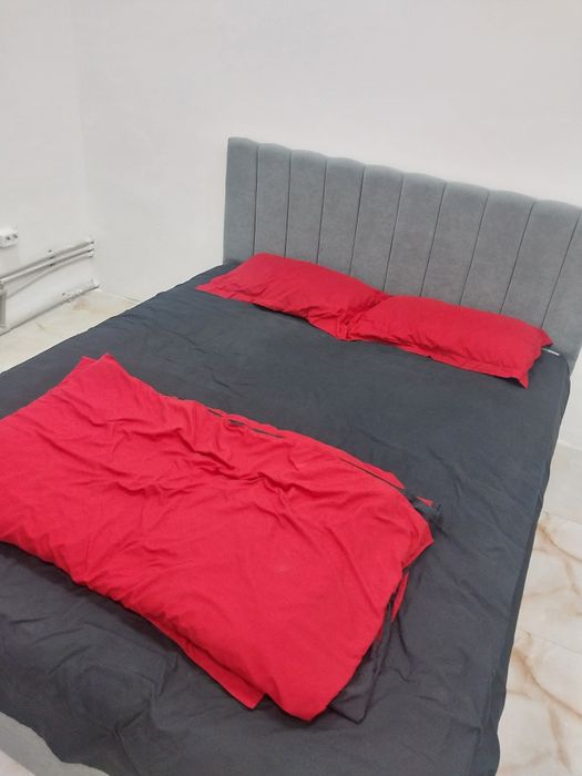 Спалныий кровать