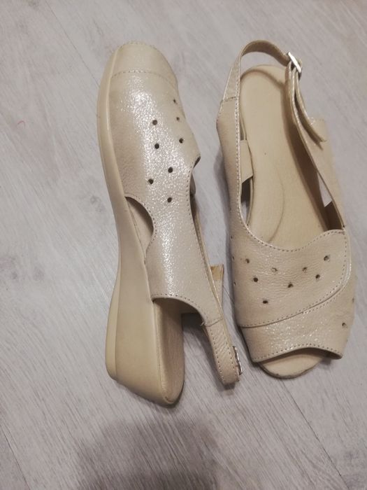 Ортопедични нови сандали