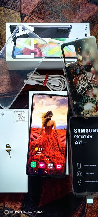 SAMSUNG GALAXY A71 5G-Перфектно Състояние.Пълен комплект+подаръци