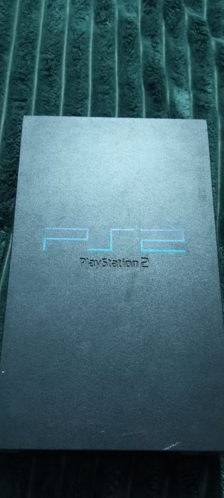 Play station 2 fat descriere!!!