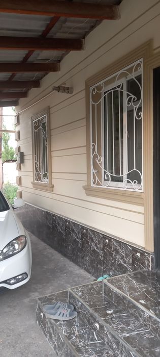 Продается дом в Алмалыке.