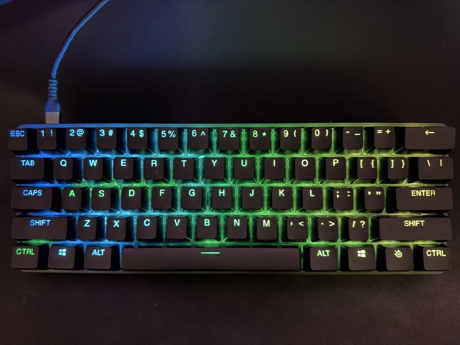 Клавиатура Steelseries Apex Pro Mini Като Нова