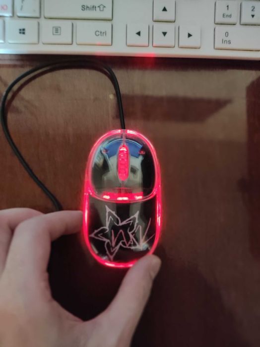 Продаю мышку  5000