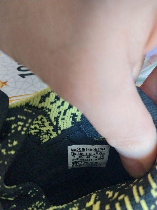 Бутсы б/у размеры 36 и 40