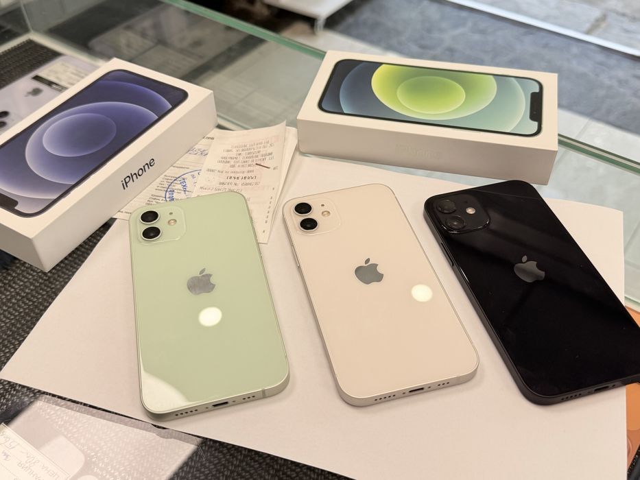 Apple iPhone 12 без забележки!