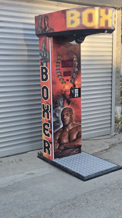 Боксова круша 2026 работеща с € монети