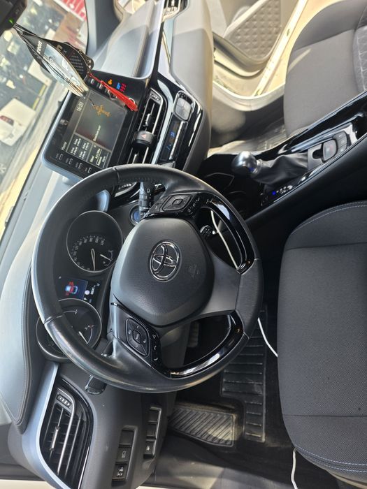 Vand TOYOTA C-HR,EXCLUSIVE  ,2.0,Hibrid,2021