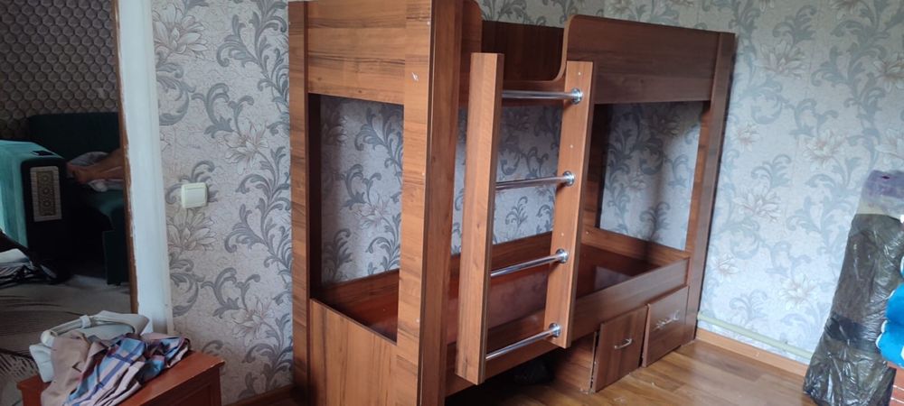 Детский кроваты 2 этажный
