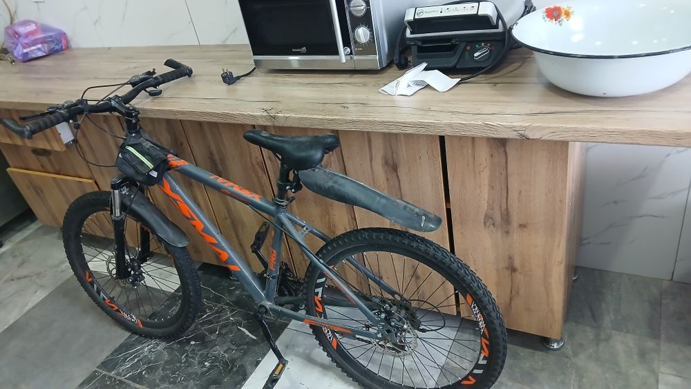 Продам кухонный гарнитур новый