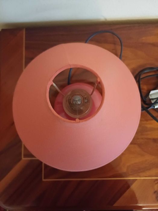 Vand veioza de masa.