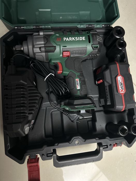Masina de insurubat cu impact PASSK 20-Li C4 20 V Parkside, inclus acumulator si incarcator
