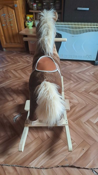 Детско конче люлка