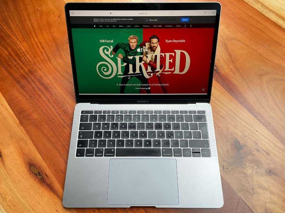 Macbook Pro 13, 1000Gb SSD 16GB Ram 2017, two thunderbolt 3 ports