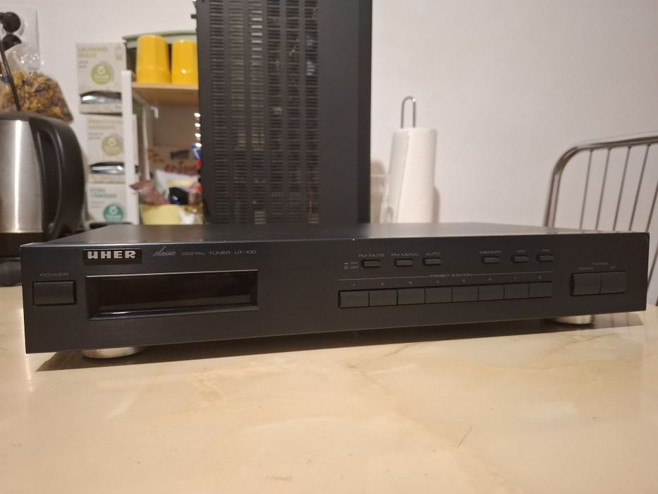 Vând Digital Tuner UHER