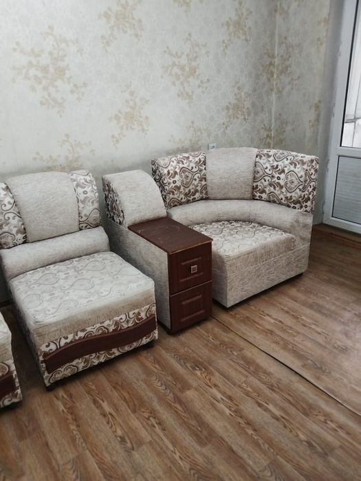 Продам диван б/у после хим чистки