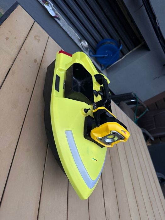 Navomodel barcuta plantat cu Gps