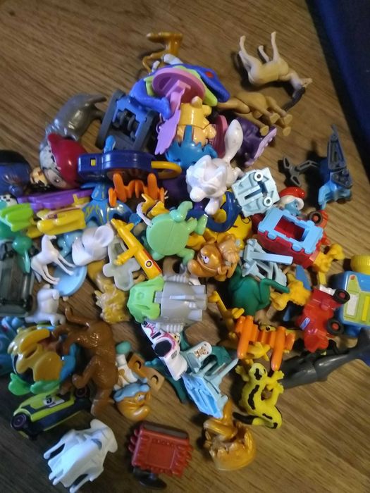 Лот играчки киндер