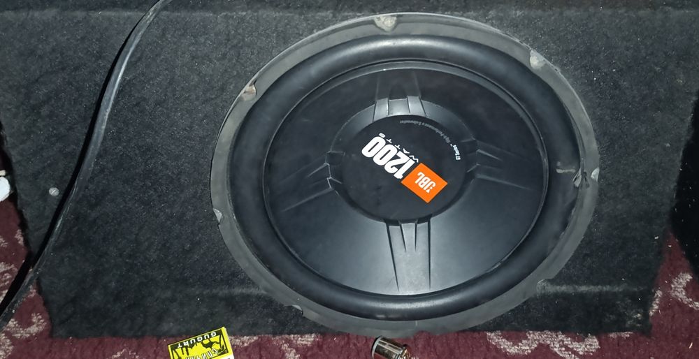 Jbl 1200wat sotiladi
