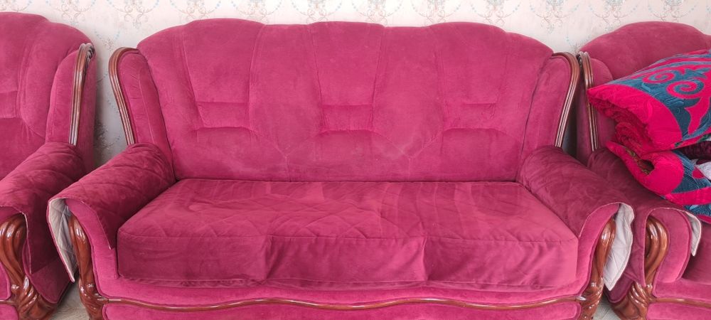 Продам диван + 2 кресла