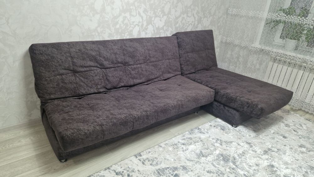 Срочно продам диван