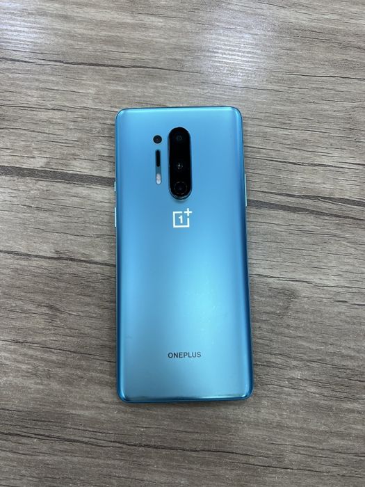 One plus 8 pro 12/256 gb