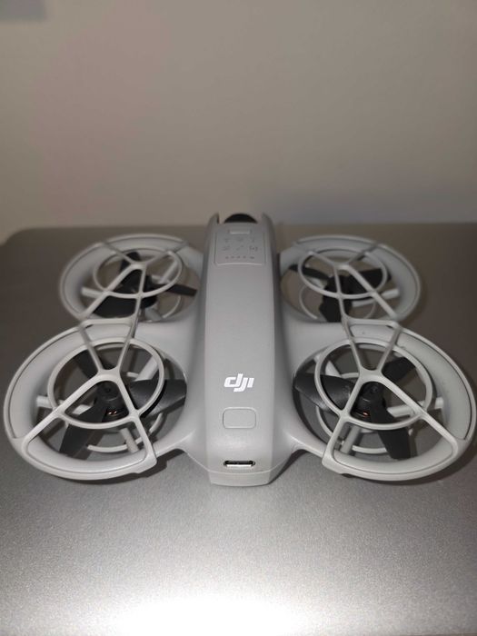 Drona Dji Neo 1 (doar drona+o baterie+carcasa de protectie)