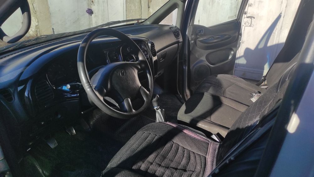 Продам машину хендай старекс