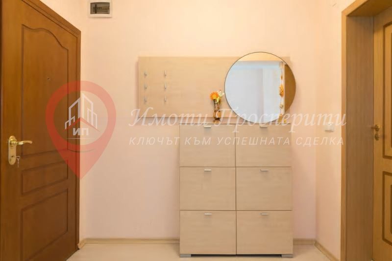 Дава се под наем Двустаен апартамент в София, Център - 75 кв.м за 920 € - Снимка #5