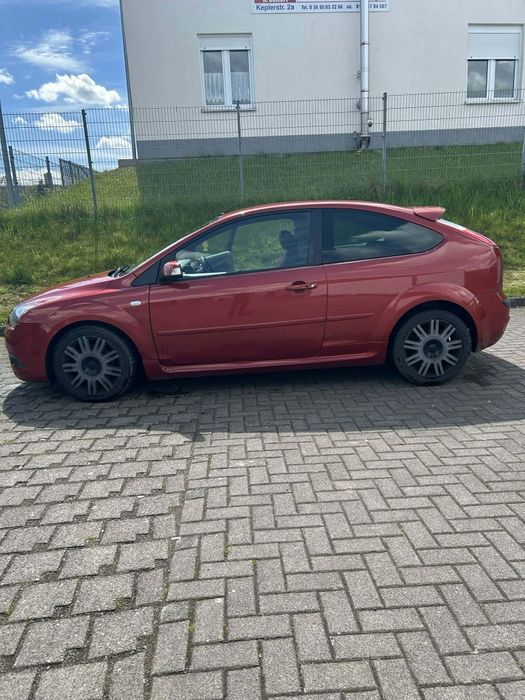 Vând  Ford focus