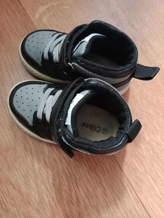 Обувь детская разная