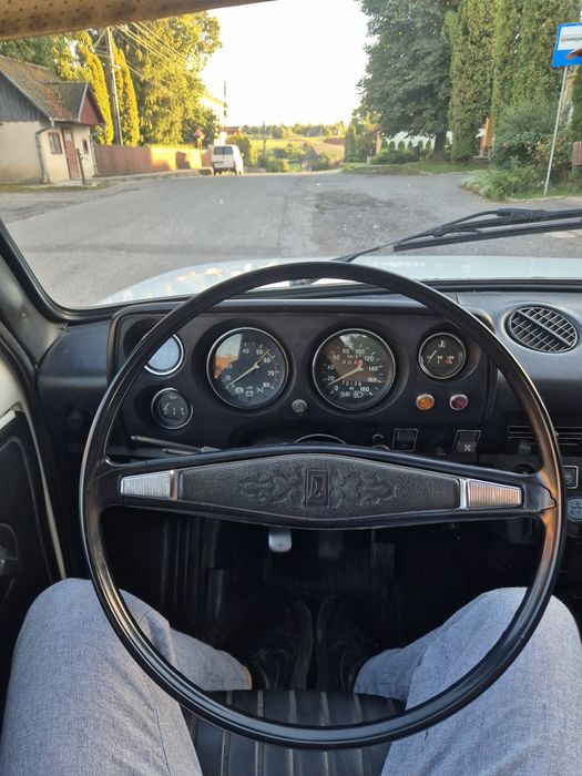LADA Niva 1988 — imagine 5